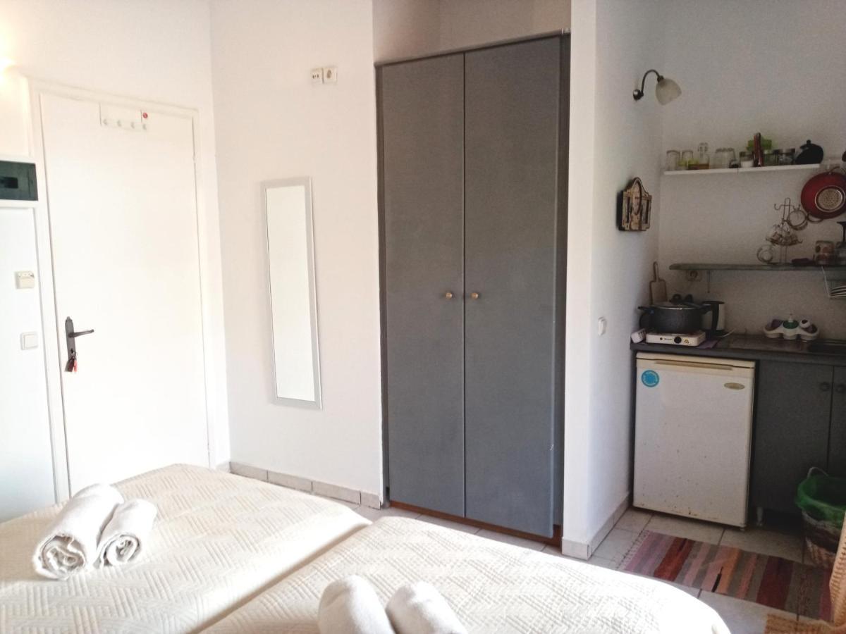 Votsalon House Hostel *